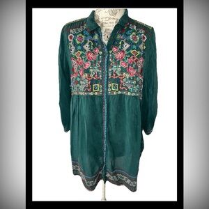 Johnny Was Floral Embroidered  Capra Rayon Shirt Women's Size L Button Front